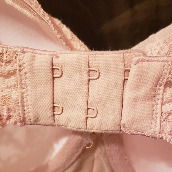 Victoria'S Secret lace bra cream color size 34D - Picture 6 of 12